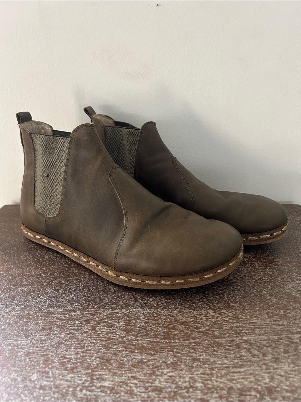 Nefes Chelsea barefoot boots Nubuck Green
